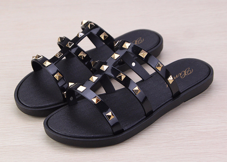 Garavani Rockstud Thong Sandals | Womens Sandals Sandals Sandals