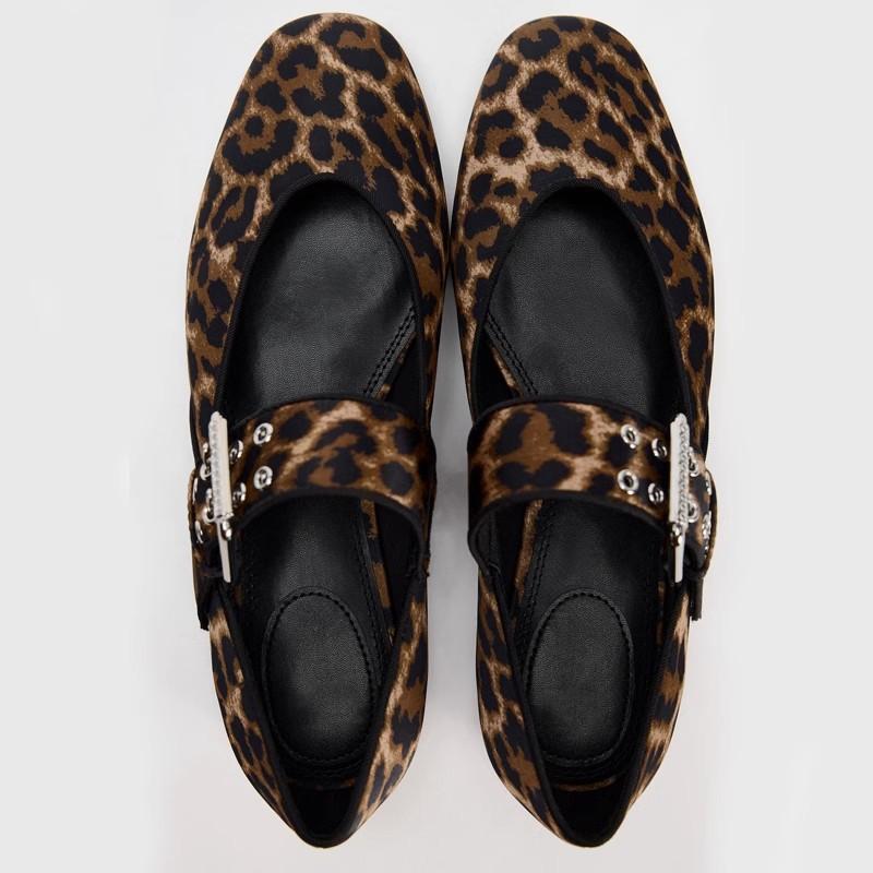 Leopard Medusa ’95 Loafers | Womens Flat shoes Flat shoes Flat shoes