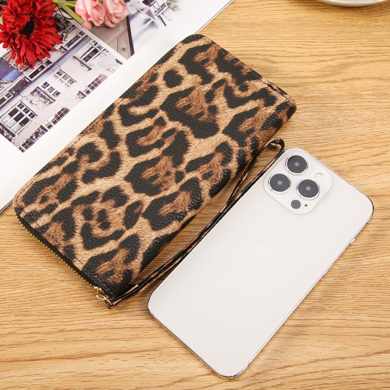 Skull Embellished Animalier Chained Phone Pouch | Womens Clutches Bags Clutches